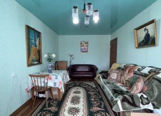 Продажа 2-ком. квартиры, 55.7 м2, Киров, улица Менделеева, 26