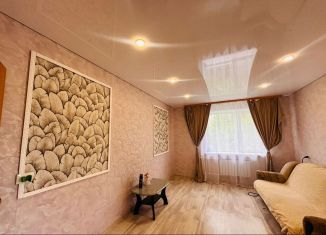 Продам двухкомнатную квартиру, 43.7 м2, Свободный, улица Репина, 8/1