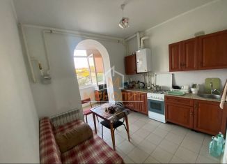 Продается 2-ком. квартира, 62 м2, Горячий Ключ, улица Кириченко, 3Б