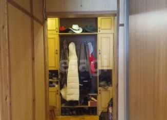 Продаю 4-комнатную квартиру, 121.6 м2, Екатеринбург, улица Свердлова, 27