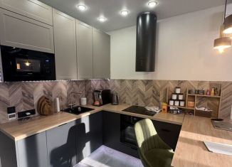 Продам 2-ком. квартиру, 50.8 м2, Казань, улица Соловецких Юнг, 7