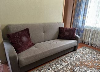 Сдам в аренду двухкомнатную квартиру, 36 м2, Прокопьевск, проспект Ленина, 11