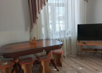 Продам 3-ком. квартиру, 64 м2, Яровое, улица Менделеева, 2