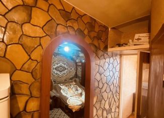 Продаю 1-ком. квартиру, 31 м2, Таганрог, улица Пальмиро Тольятти, 30