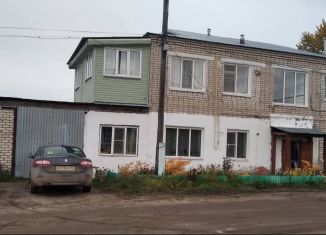 Продается трехкомнатная квартира, 66 м2, рабочий поселок Красные Баки, улица Свердлова, 45А