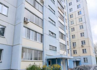 Продается 1-комнатная квартира, 32 м2, Челябинская область, улица Габдуллы Тукая, 11