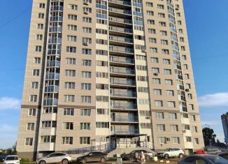 Сдается 1-ком. квартира, 38 м2, Кемерово, Космическая улица, 28