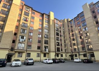 Продается 1-ком. квартира, 44 м2, Владикавказ, улица Хадарцева, 10А, 12-й микрорайон
