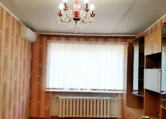 3-комнатная квартира на продажу, 59.8 м2, Сальск, площадь Ленина