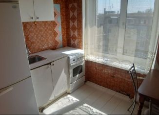 Продается двухкомнатная квартира, 42 м2, Батайск, улица Луначарского, 168
