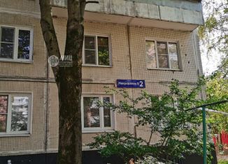 Продается 3-комнатная квартира, 52.6 м2, Троицк, микрорайон В, 2