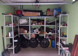 Продается гараж, 18 м2, поселок городского типа Емельяново