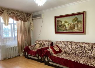 Продаю двухкомнатную квартиру, 50 м2, Грозный, улица А.А. Айдамирова, 141, микрорайон Ипподромный