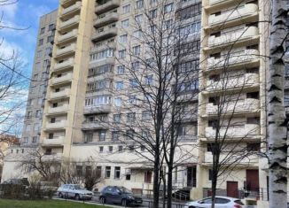 Сдается 3-комнатная квартира, 75 м2, Санкт-Петербург, Богатырский проспект, 7к5, муниципальный округ Комендантский Аэродром