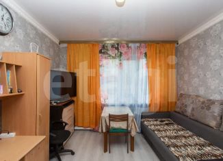 Продажа 2-комнатной квартиры, 49.6 м2, Тобольск, микрорайон Южный, 11