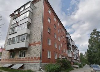 2-комнатная квартира на продажу, 43.6 м2, Дегтярск, улица Головина, 3