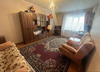 Продаю 4-комнатную квартиру, 70 м2, Балашов, улица Менделеева