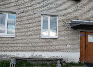 Продажа 3-комнатной квартиры, 57.4 м2, деревня Комарова, улица Свердлова, 24