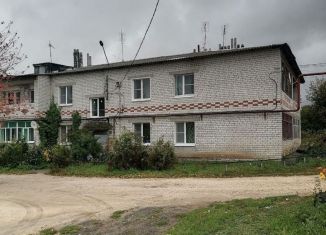 Продам двухкомнатную квартиру, 47 м2, село Новоселки, улица Гагарина