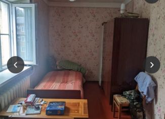 Продается 2-комнатная квартира, 45 м2, Гуково, улица Карла Маркса