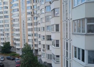 Многокомнатная квартира на продажу, 74.1 м2, Москва, улица Дмитриевского, 11, метро Некрасовка