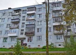 Продаю 1-ком. квартиру, 30.2 м2, Ржев, улица Тертия Филиппова, 57