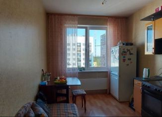 Трехкомнатная квартира на продажу, 81.3 м2, Свердловская область, улица Краснолесья, 159