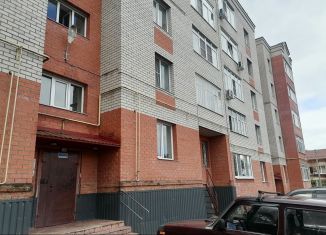 Продается 1-ком. квартира, 44 м2, Калужская область, улица Кутузова, 24