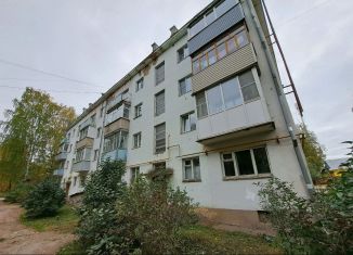 Продажа однокомнатной квартиры, 30 м2, Сокол, улица Калинина, 14