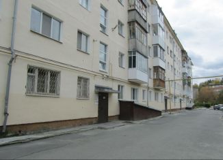 2-комнатная квартира на продажу, 41.7 м2, поселок городского типа Рефтинский, улица Гагарина, 1