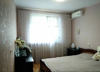 Продам 3-ком. квартиру, 61 м2, Курчатов, Садовая улица, 22