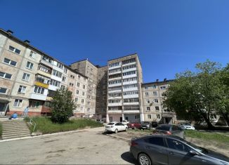 Продажа 4-комнатной квартиры, 74.7 м2, Березники, улица Мира, 52