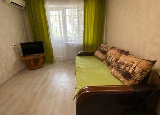 Сдам в аренду 1-комнатную квартиру, 30 м2, Саки, Курортная улица, 75