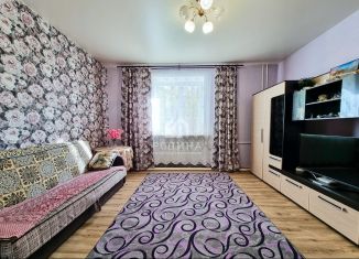 Продаю 3-комнатную квартиру, 70 м2, Хабаровск, улица Аксёнова, 5