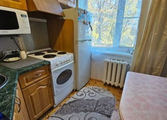 Продаю двухкомнатную квартиру, 45 м2, Петропавловск-Камчатский, проспект Рыбаков, 36