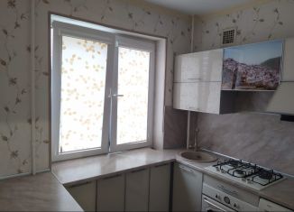 Аренда 1-комнатной квартиры, 35 м2, Дагестан, улица Азиза Алиева, 3