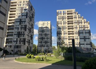 Продажа 2-комнатной квартиры, 61.7 м2, Крым, улица Воровского, 24А