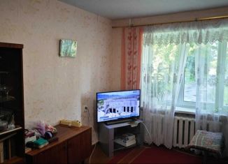 Продам 3-ком. квартиру, 68 м2, Артёмовский, Лесная улица, 6