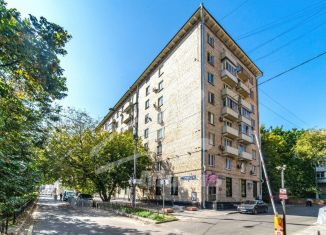 Продам 2-комнатную квартиру, 56.3 м2, Москва, Фрунзенская набережная, 18, ЦАО