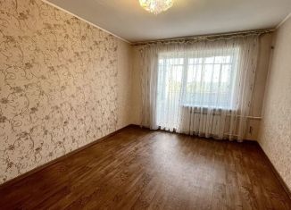 Продается 3-комнатная квартира, 58.1 м2, Оренбург, Карагандинская улица, 110