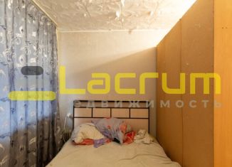 Продаю 1-ком. квартиру, 31 м2, Красноярск, улица Академика Киренского, 21