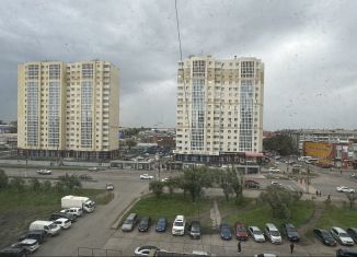 Продам 1-ком. квартиру, 40 м2, Омская область, улица Кирова, 20