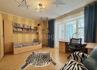 Продается трехкомнатная квартира, 98.8 м2, Ейск, Красная улица, 53/2