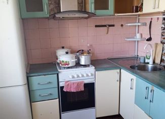 Сдам 2-комнатную квартиру, 50 м2, Ейск, Коммунистическая улица, 36