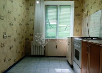 Продам 2-комнатную квартиру, 53 м2, Волгоградская область, улица Кирова, 128