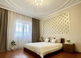 Аренда 2-ком. квартиры, 90 м2, Казань, улица Сибгата Хакима, 17, ЖК Магеллан