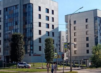 Продам 3-ком. квартиру, 114 м2, Ярославль, Кировский район, Которосльная набережная, 57