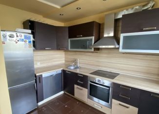 Сдаю 3-комнатную квартиру, 70 м2, Ставропольский край, улица Доваторцев, 35/2