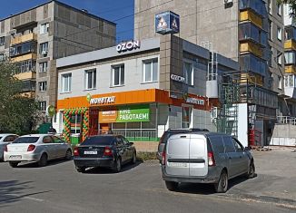 Продажа торговой площади, 350 м2, Магнитогорск, улица Труда, 33