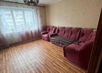 Сдается в аренду двухкомнатная квартира, 69 м2, Омск, улица Конева, 14к2